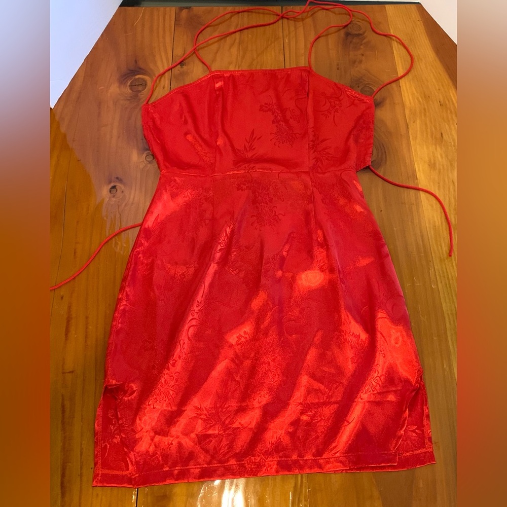 pretty little thing red satin oriental lace back bodycon dress sz 4